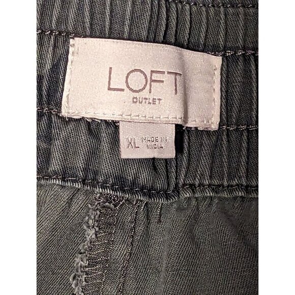 LOFT outlet Women's Size XL Faded Camo Tie Waist Shorts With Pockets - Picture 6 of 13